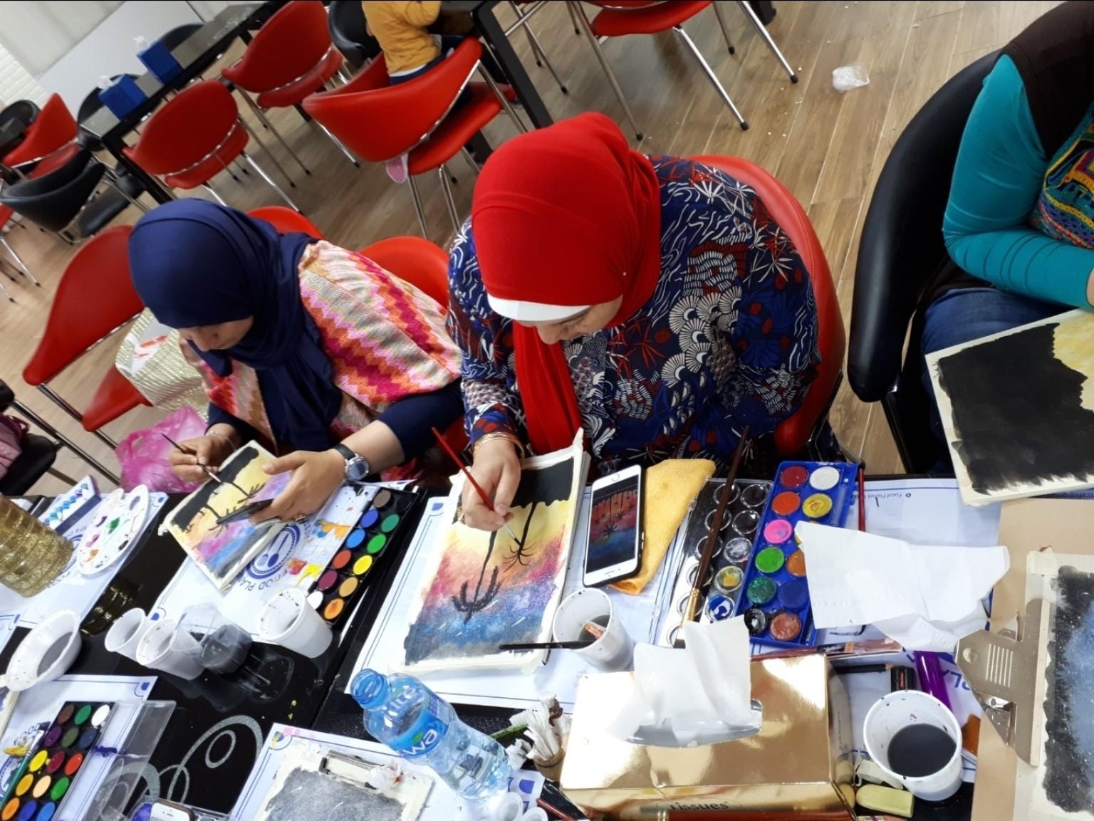 Art workshops for women